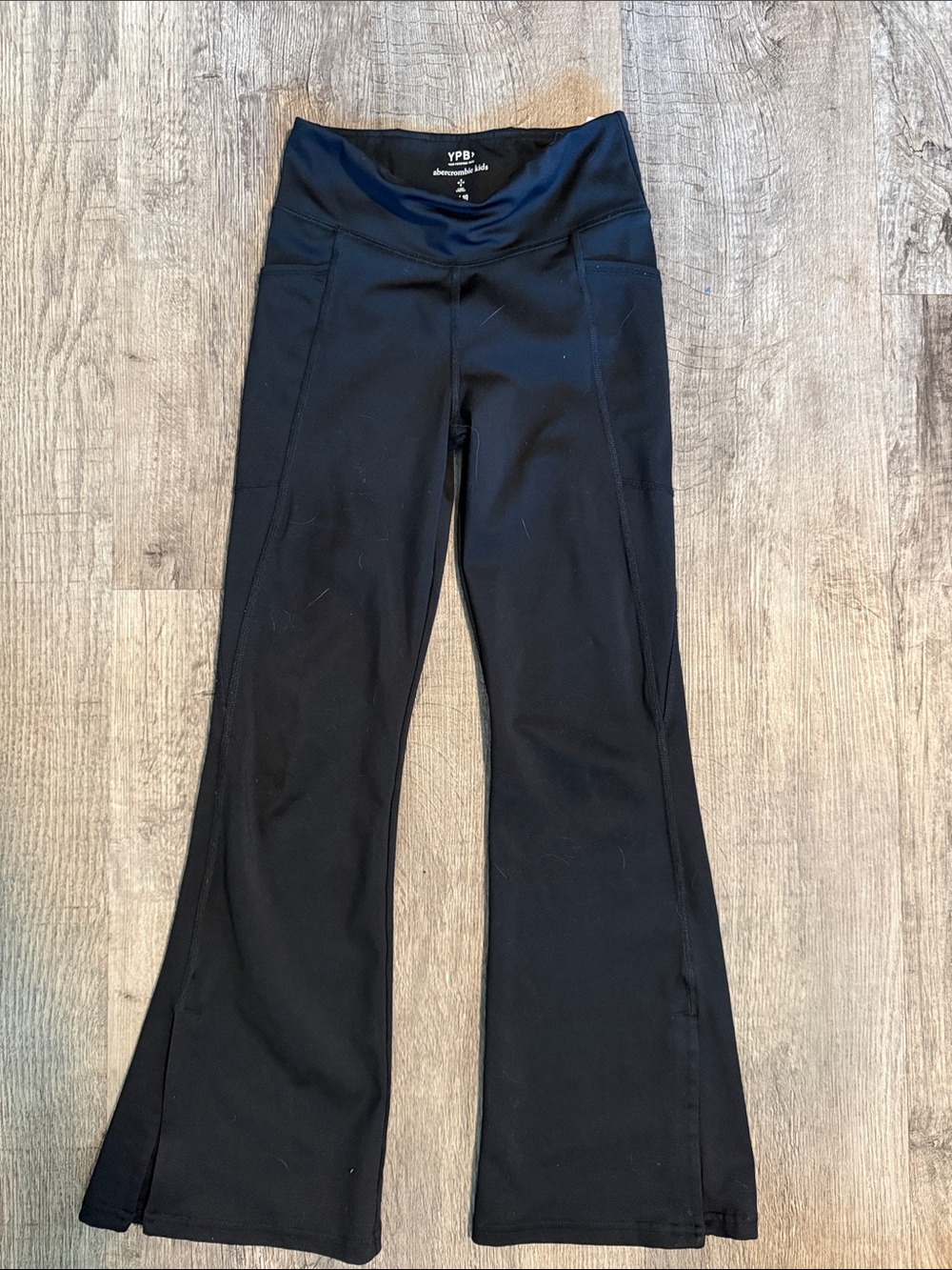 Abercrombie kids Black Flare Yoga Pants size 9/10
